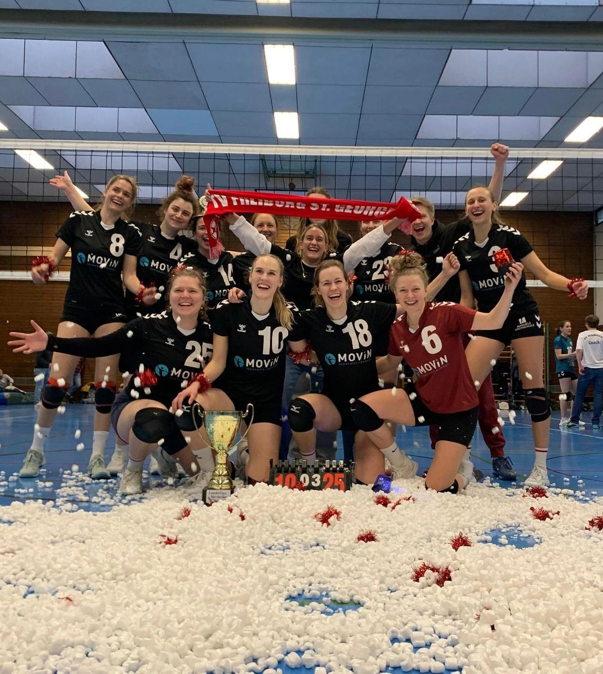 Aufstieg perfekt – Damen 1 Volleyball steigen in die Verbandsliga auf!